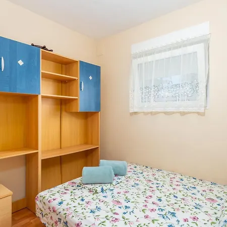 Apartment Totic *