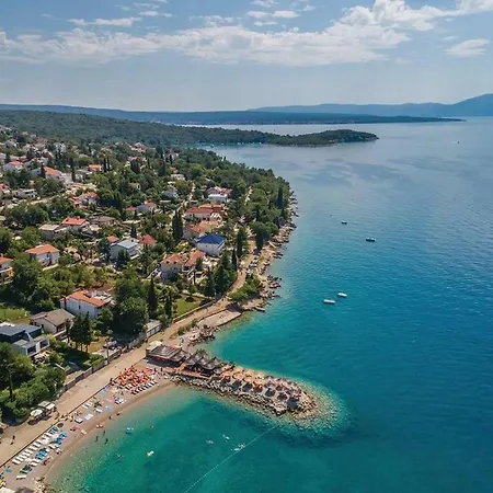 Apartment Totic Njivice