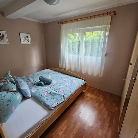 Apartment Totic *